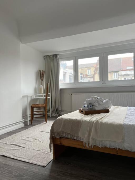 Lovely 2-bedroom Duplex W/ Balcony In Apartment