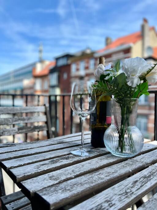Apartment Lovely 2-bedroom Duplex W/ Balcony In