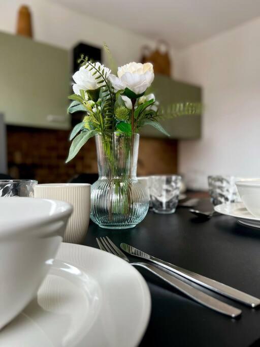 Lovely 2-bedroom Duplex W/ Balcony In Brussels