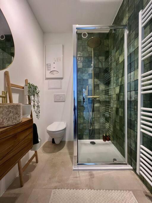 Lovely 2-bedroom Duplex W/ Balcony In Apartment Brussels